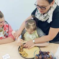 42bea345-127b-4228-88d3-fb51256f0802