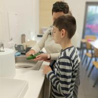 d9cbe9e6-8411-42e3-9e0c-0859ff0136a3